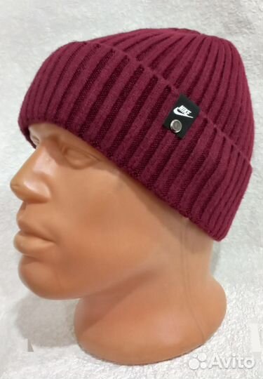 Спортивные мужские шапки