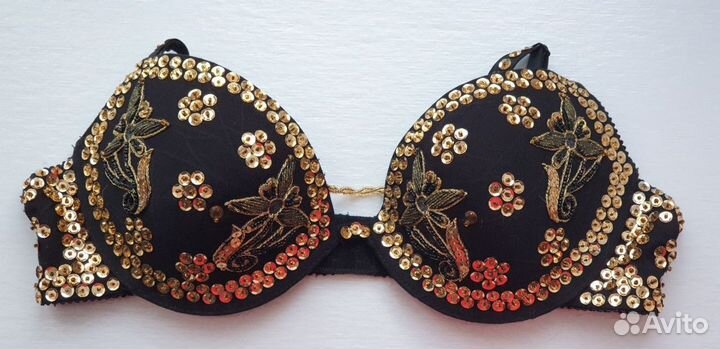 Костюм для восточных танцев.черного цвета