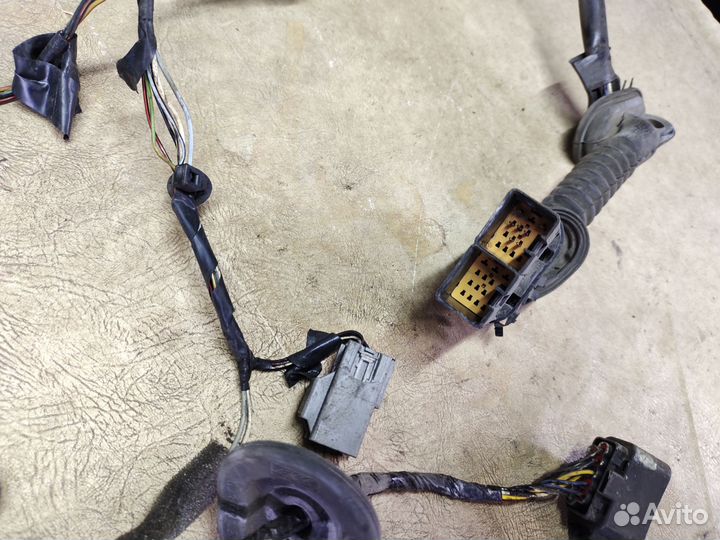 Проводка передней правой двери Ford focus 2