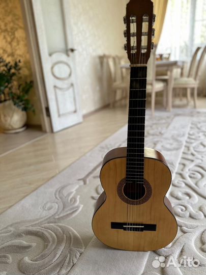 Классическая гитара 3/4