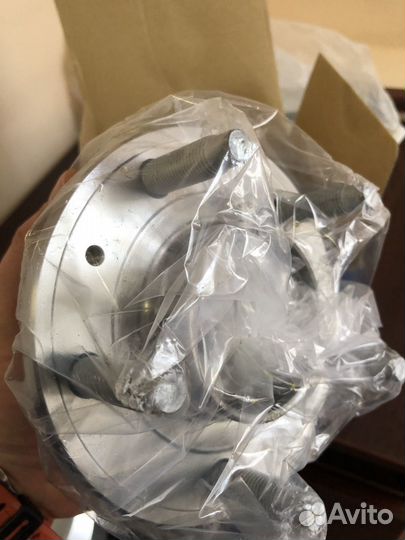 Ступица передняя opel в сборе + кольцо ступицы