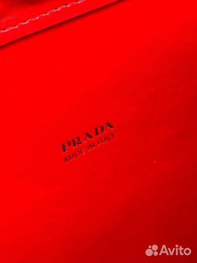 Сумка Prada