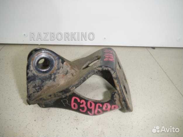 Кронштейн заднего амортизатора