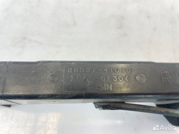 Блок управления центральным замком Toyota Corolla