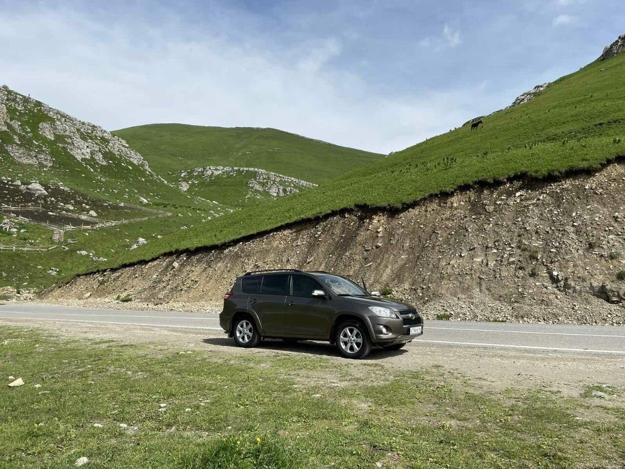Toyota RAV4: фото владельца