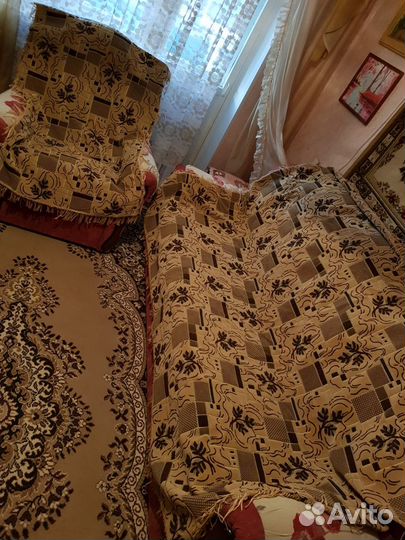 Покрывала и накидки на диван, кресла и кровать