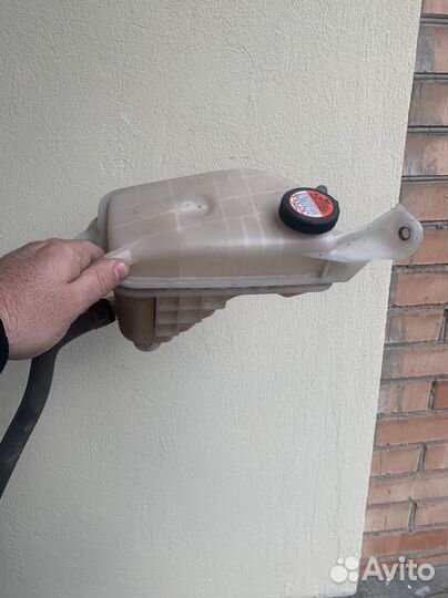 Расширительный бачок toyota corolla 13г