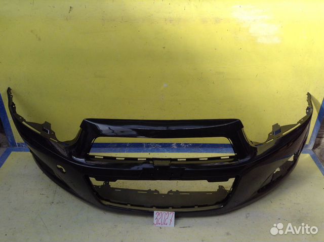 Chevrolet Aveo T300 Бампер передний черный