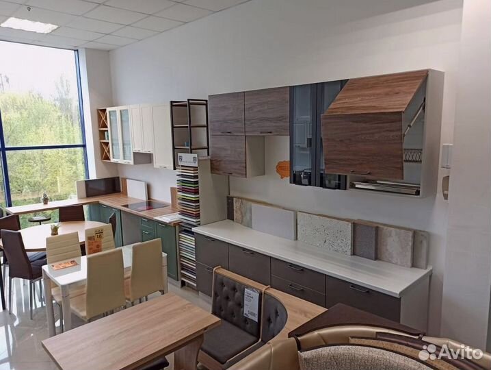 Кухонный гарнитур угловой