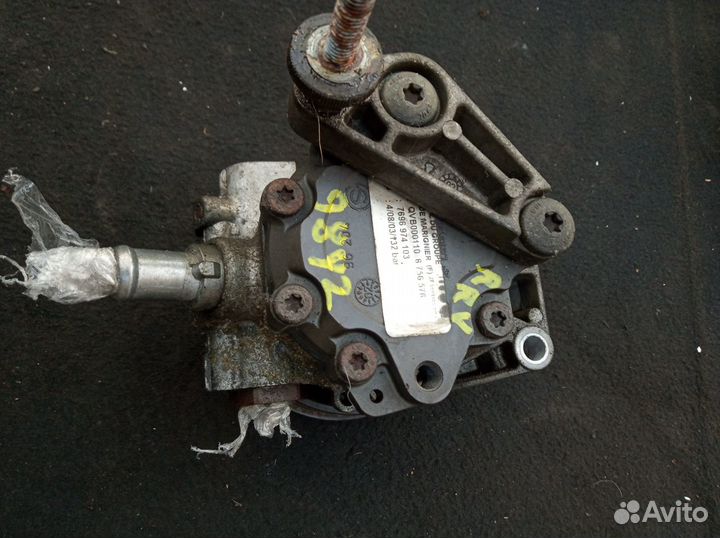 Насос гур Range Rover Vogue L322 2002-05 M62