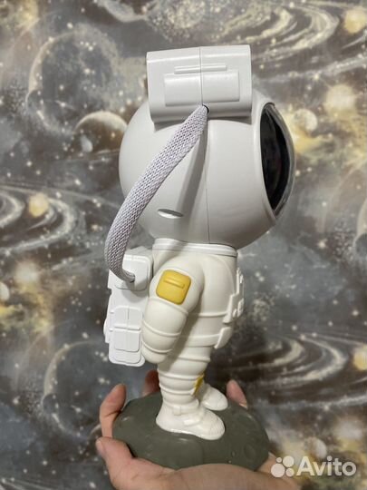 Ночник проектор космонавт