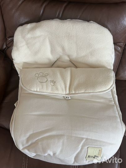 Подушка-позиционер в переноску/автокресло