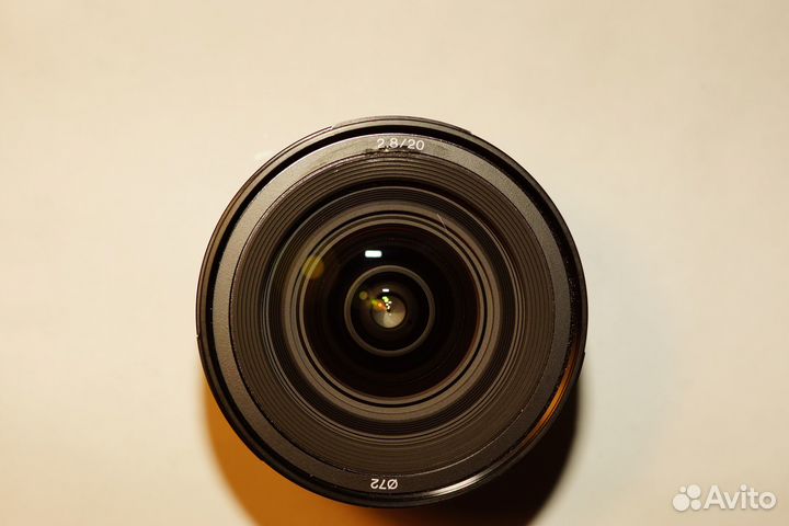 Объектив Sony SAL 20мм F2.8
