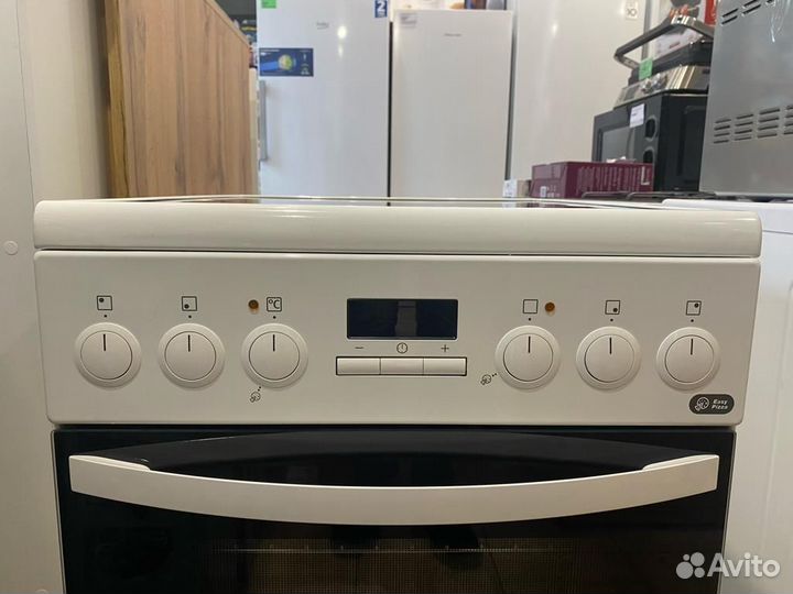 Плита электрическая Zanussi ZCV 9553 G1W белый