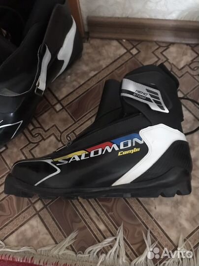 Лыжные ботинки