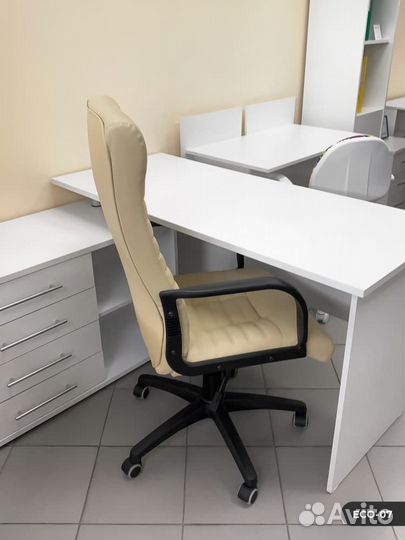 Компьютерное кресло Босс офисное кресло