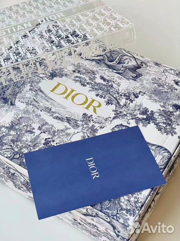 Электрическая зубная щетка Christian Dior 24