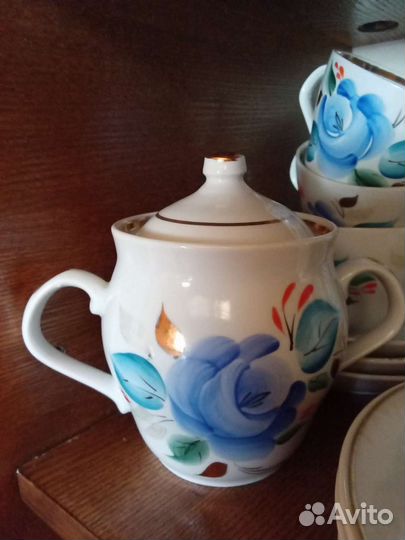 Чайный сервиз с тарелками из СССР