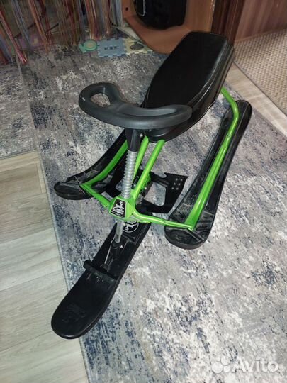 Детский снегокат бу