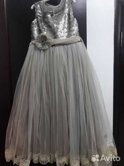 Нарядное платье для девочки