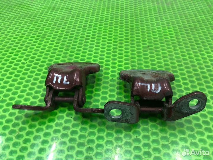 Петля двери передняя левая Kia Spectra седан S6D