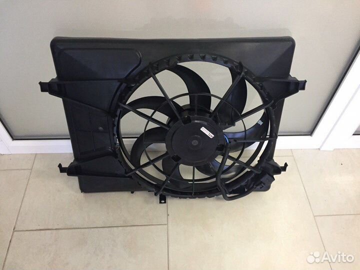 Вентилятор охлаждения радиатора Hyundai Elantra HD