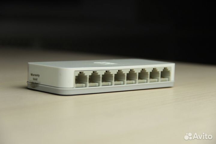 Коммутатор(свич) D-Link DES-1008C