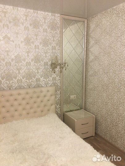 Зеркало панно в багете