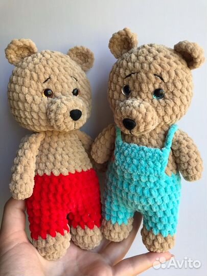 Вязанные медвежата ручной работы
