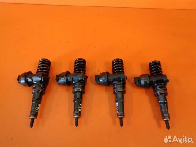 Форсунка VW Seat Skoda Audi 1.9 TDI AJM 038130073T