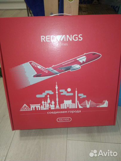 Модель самолёта Airbus A321, SSJ 100-95B