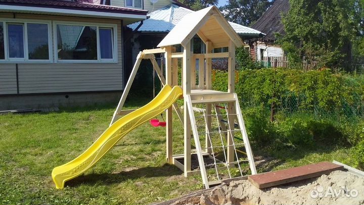 Игровая площадка для дачи с горкой и качелями