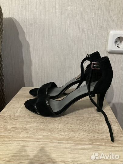 Босоножки женские 38 размер