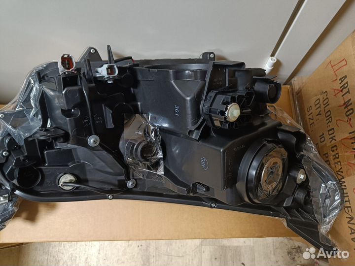 Фары Toyota RAV4 IV (XA40) Рестайлинг галоген