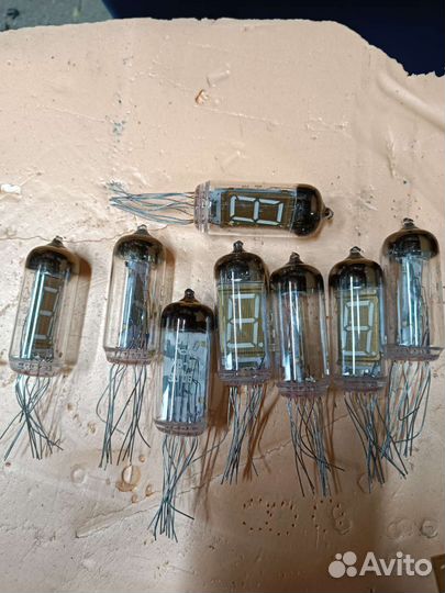 Индикаторная лампа Ив-11