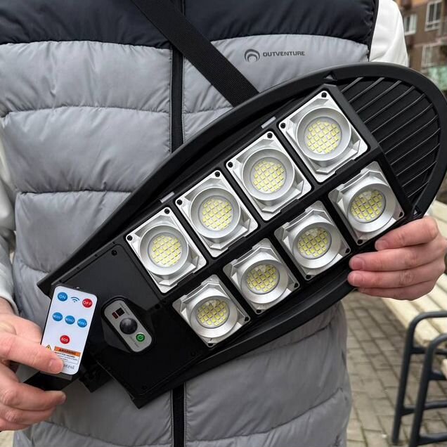 Кобра на 140W с датчиком движения прожектор