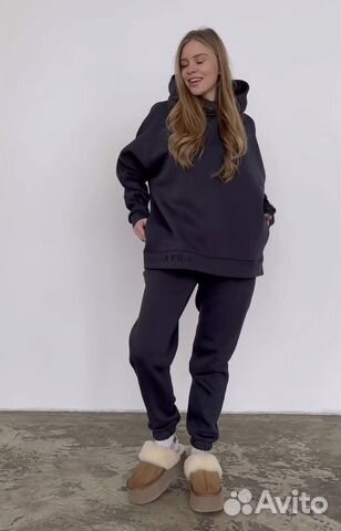 Спортивный костюм новый