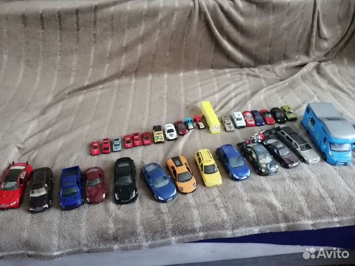 Игрушечные машинки