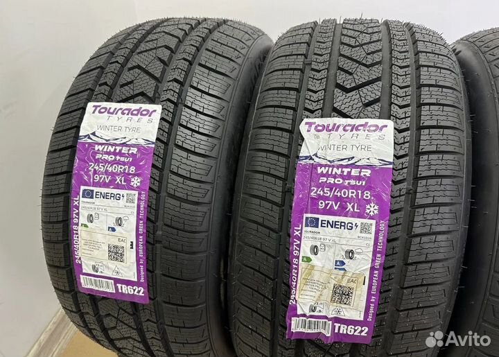 Tourador Winter Pro TSU1 245/40 R18 и 265/35 R18 28U