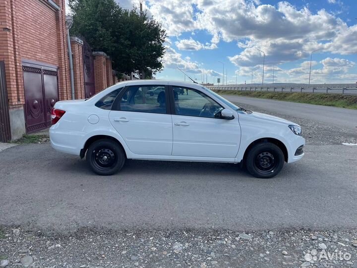 LADA Granta 1.6 МТ, 2023, 1 км