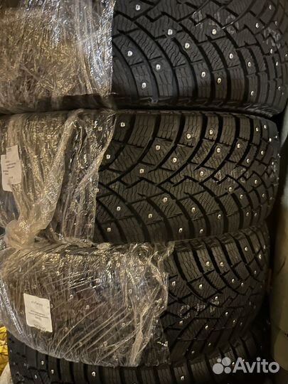 Pirelli Scorpion Ice Zero 2 225/65 R17