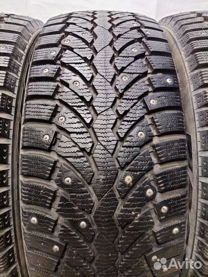 Pirelli Formula Ice 215/65 R16 98T