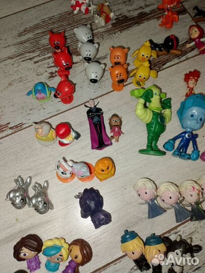 Игрушки из киндера пакетом