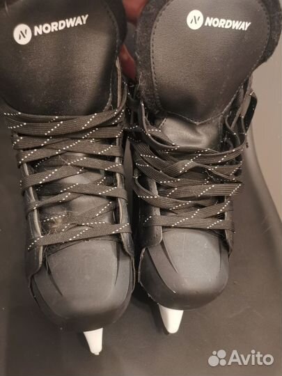 Коньки хоккейные детские