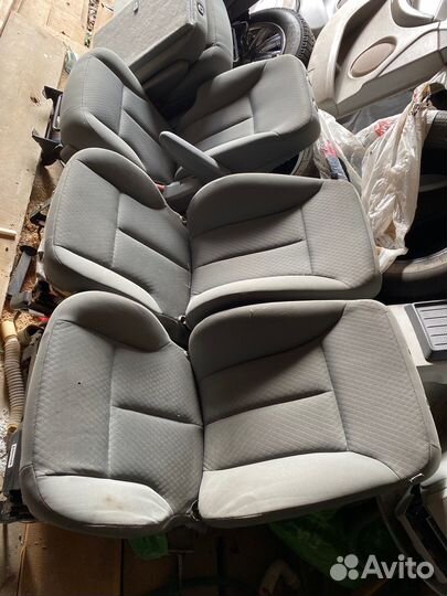 Сидения Крайслер пацифика 2007 г