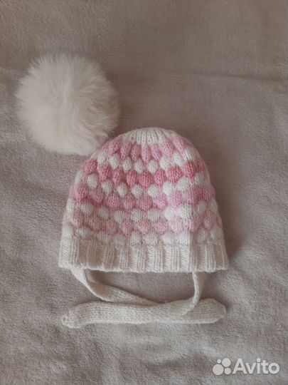 Костюм свитер, штаны, шапка на 2-3 года