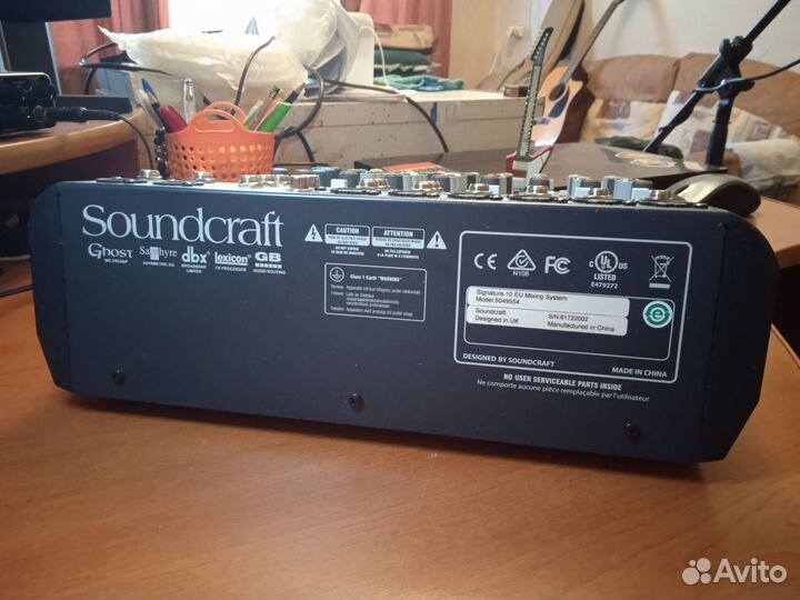 Микшерный пульт Soundcraft signature 10