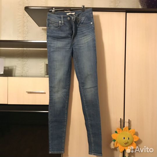 Джинсы женские levis 27
