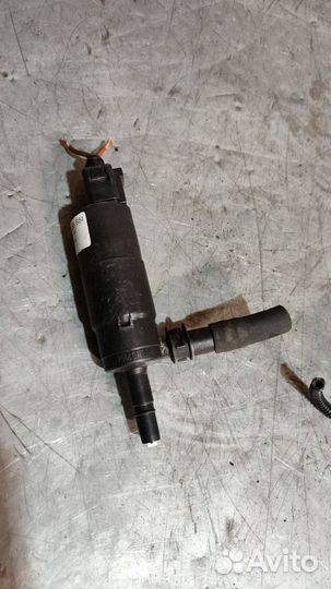 Насос (моторчик) омывателя фар seat Toledo 2 2003