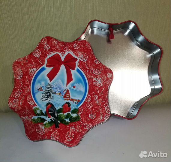 Коробка для подарка жестяная